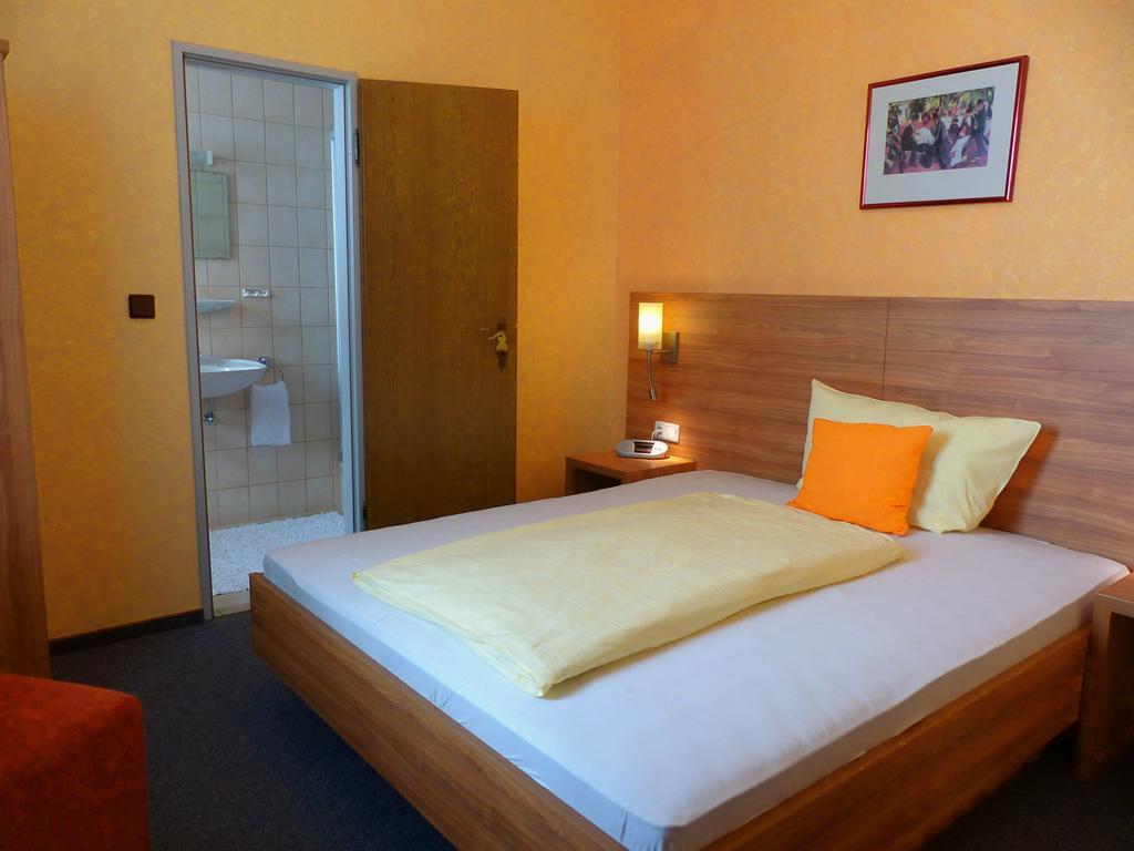 Zur Lindenau Hotel Rüdesheim am Rhein Quarto foto