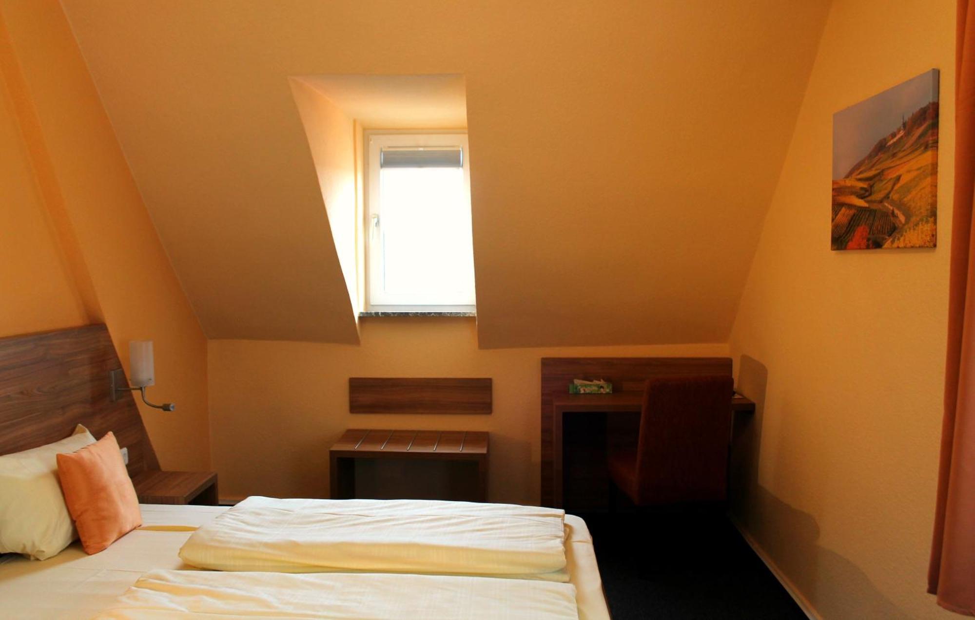 Zur Lindenau Hotel Rüdesheim am Rhein Quarto foto