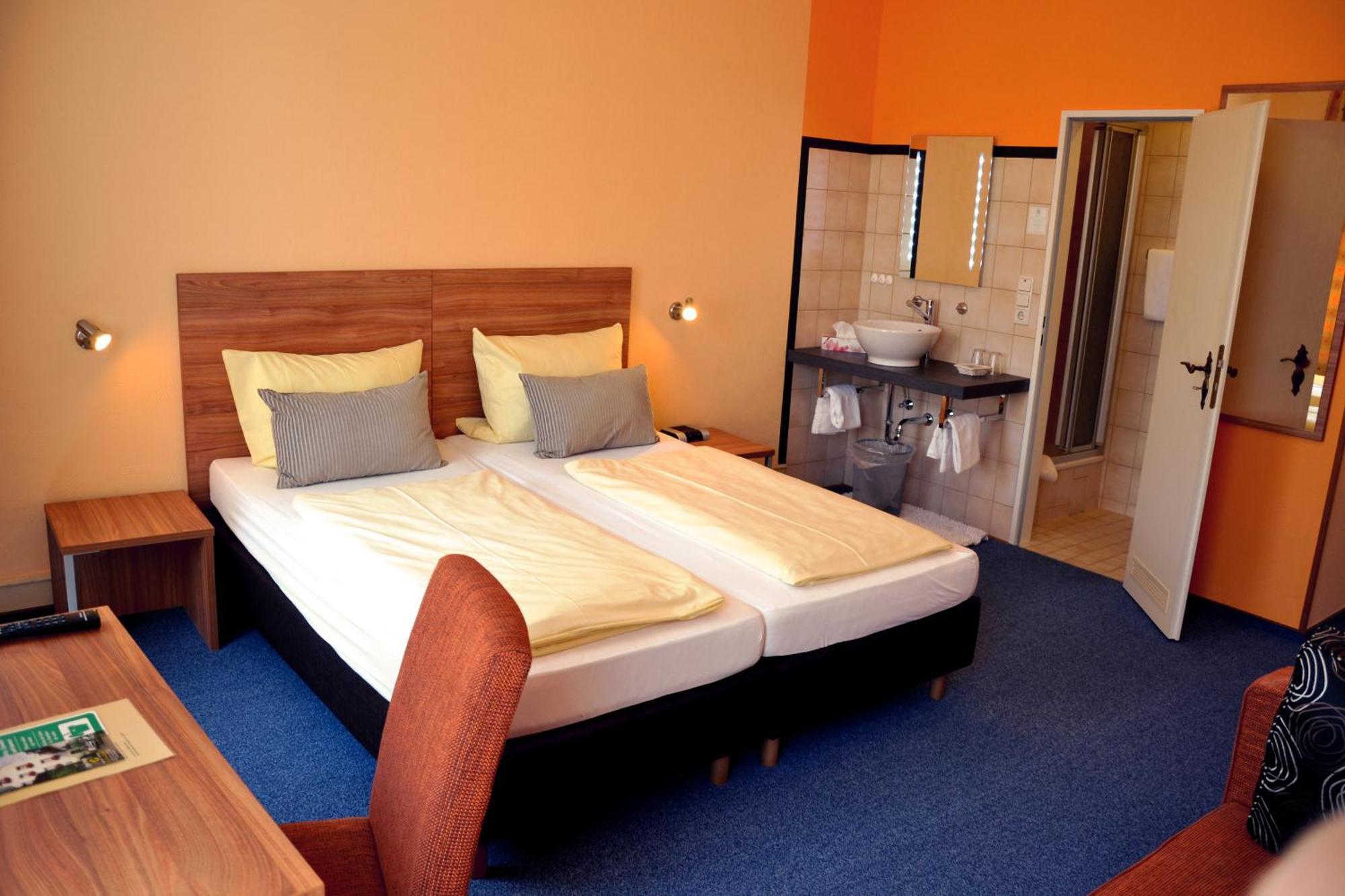 Zur Lindenau Hotel Rüdesheim am Rhein Quarto foto