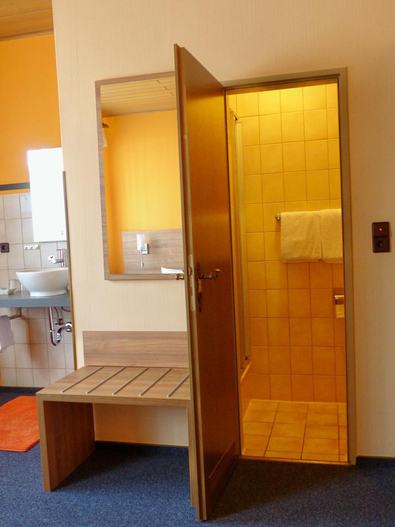 Zur Lindenau Hotel Rüdesheim am Rhein Quarto foto